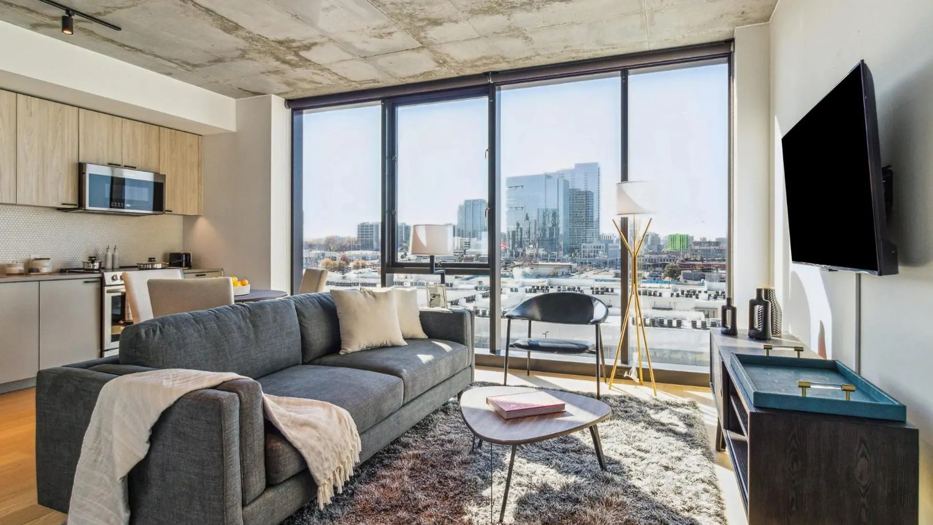 Contemporary City Living Apartments In Nashville