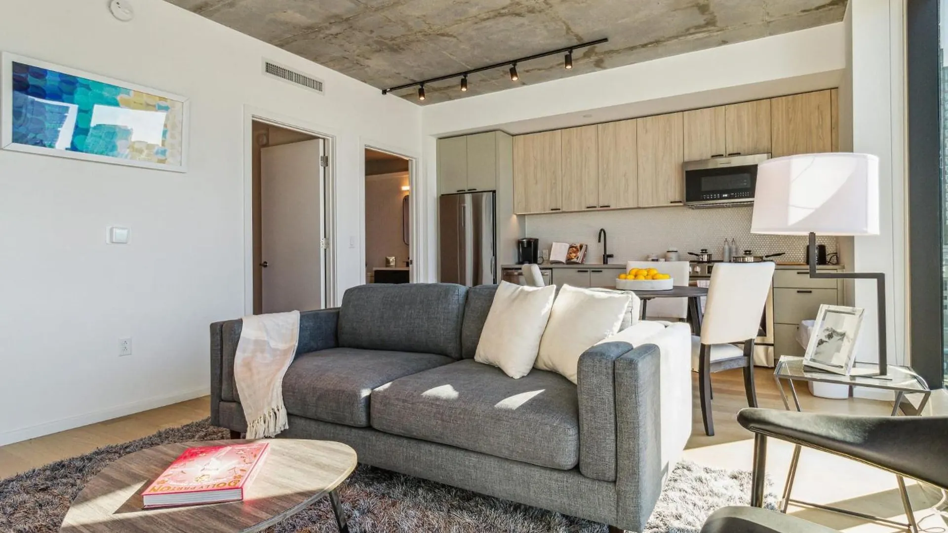 Contemporary City Living Apartments In Nashville